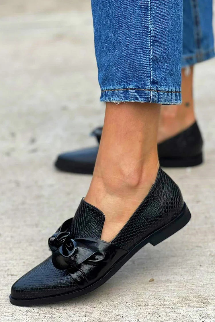 Black Loafer with Shiny Bow