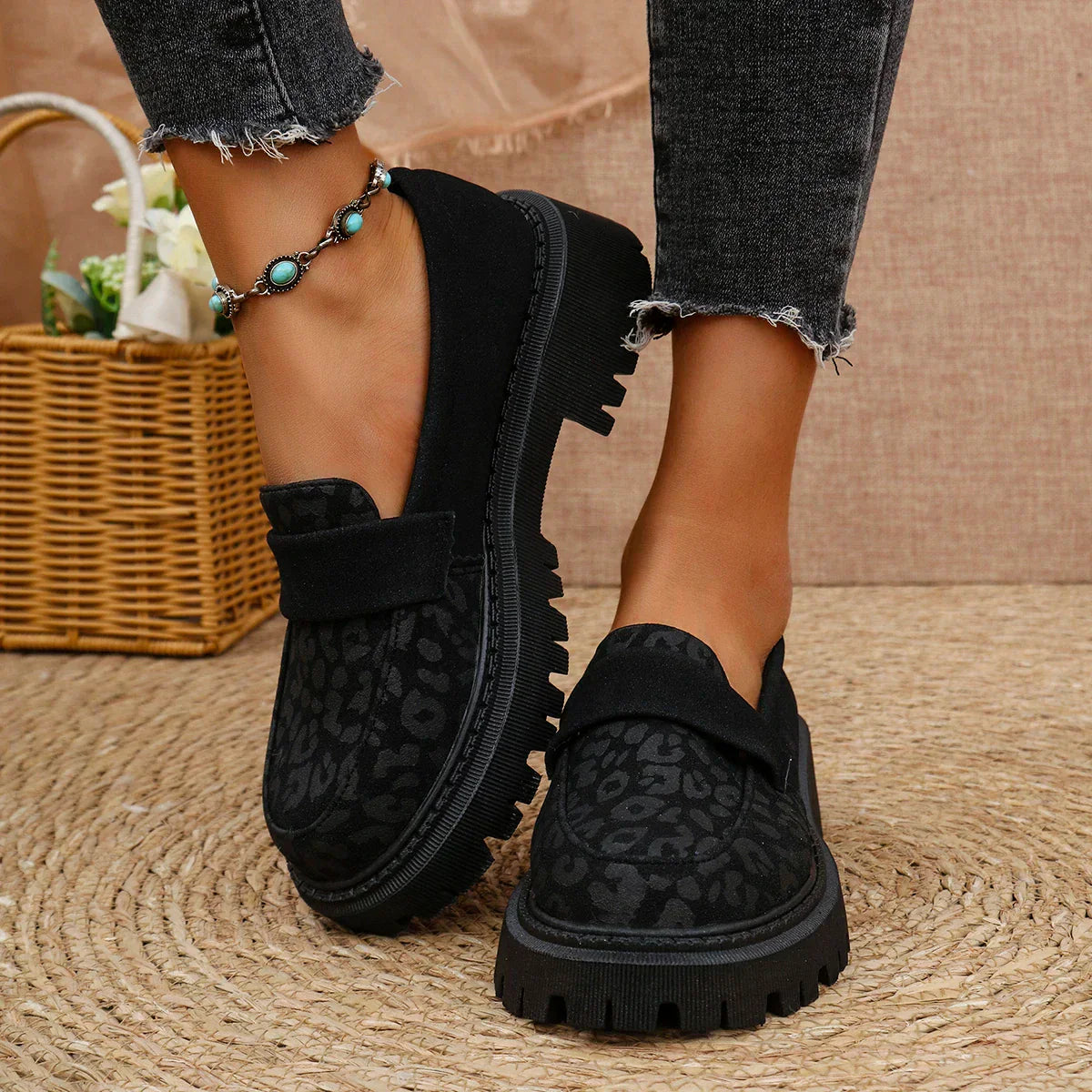Leona™ | Leopard Print Platform Loafers – Where Style Meets Comfort