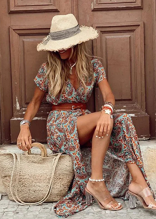 Sienna - Elegant Long Dress with Paisley Prints and Belt